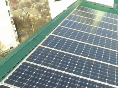 Вперше в Україні: у Херсоні на багатоповерхівці запрацювала сонячна електростанція за «зеленим» тарифом Вперше в Україні: у Херсоні на багатоповерхівці запрацювала сонячна електростанція за «зеленим» тарифом